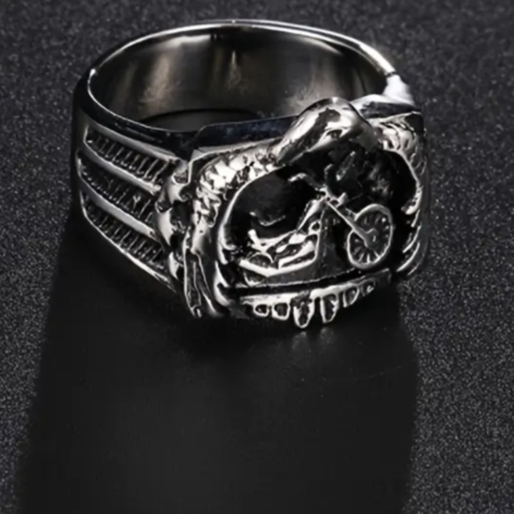 Men's Punk Style Motorcycle Ring Stainless Steel Fashion Ring Size 10 Black/Silv - Picture 4 of 13